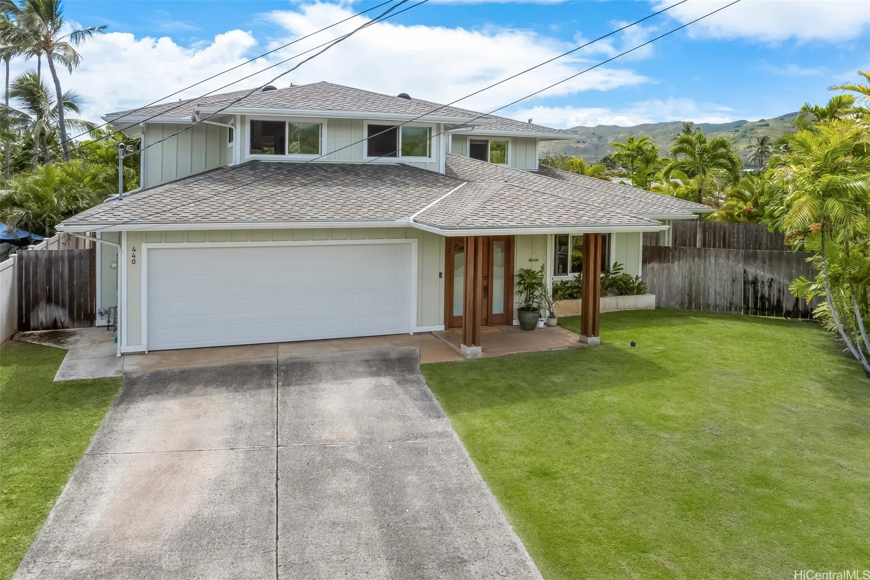 Kailua, Hawaii 96734, United States, 5 Bedrooms Bedrooms, ,4 BathroomsBathrooms,Residential,Pending,139395