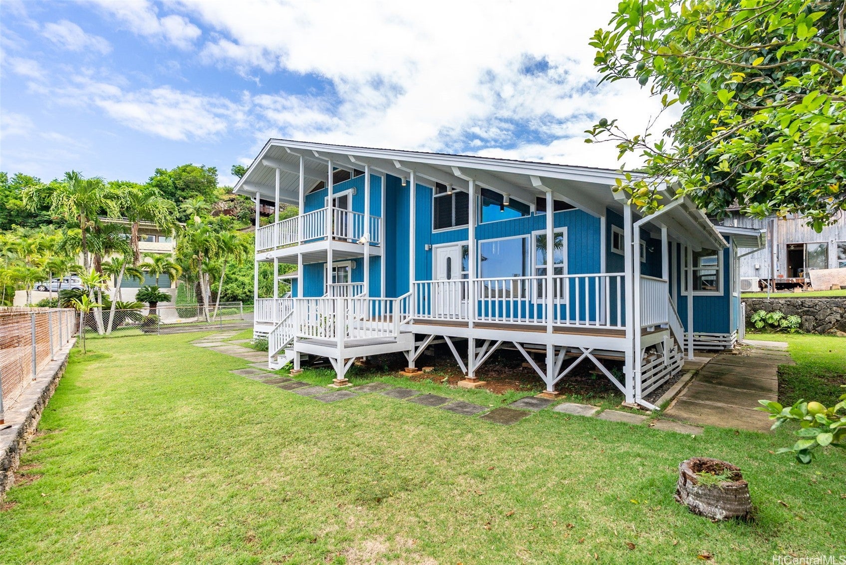 44-130 Kahinani Way