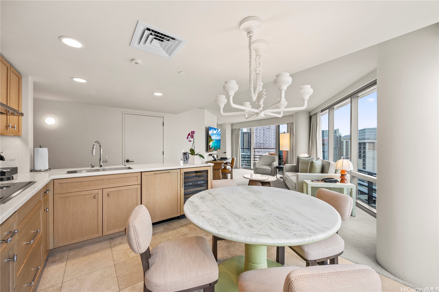 223 Saratoga Road 1402