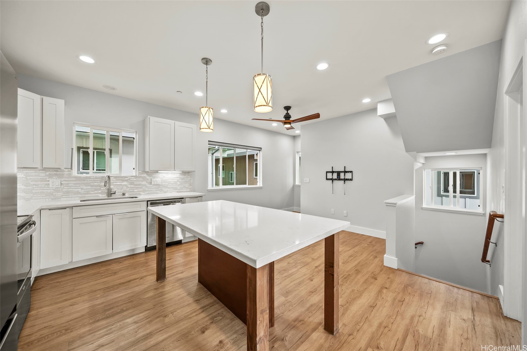 1060 Spencer Street F