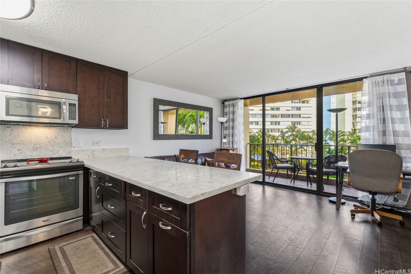411 Hobron Lane 607