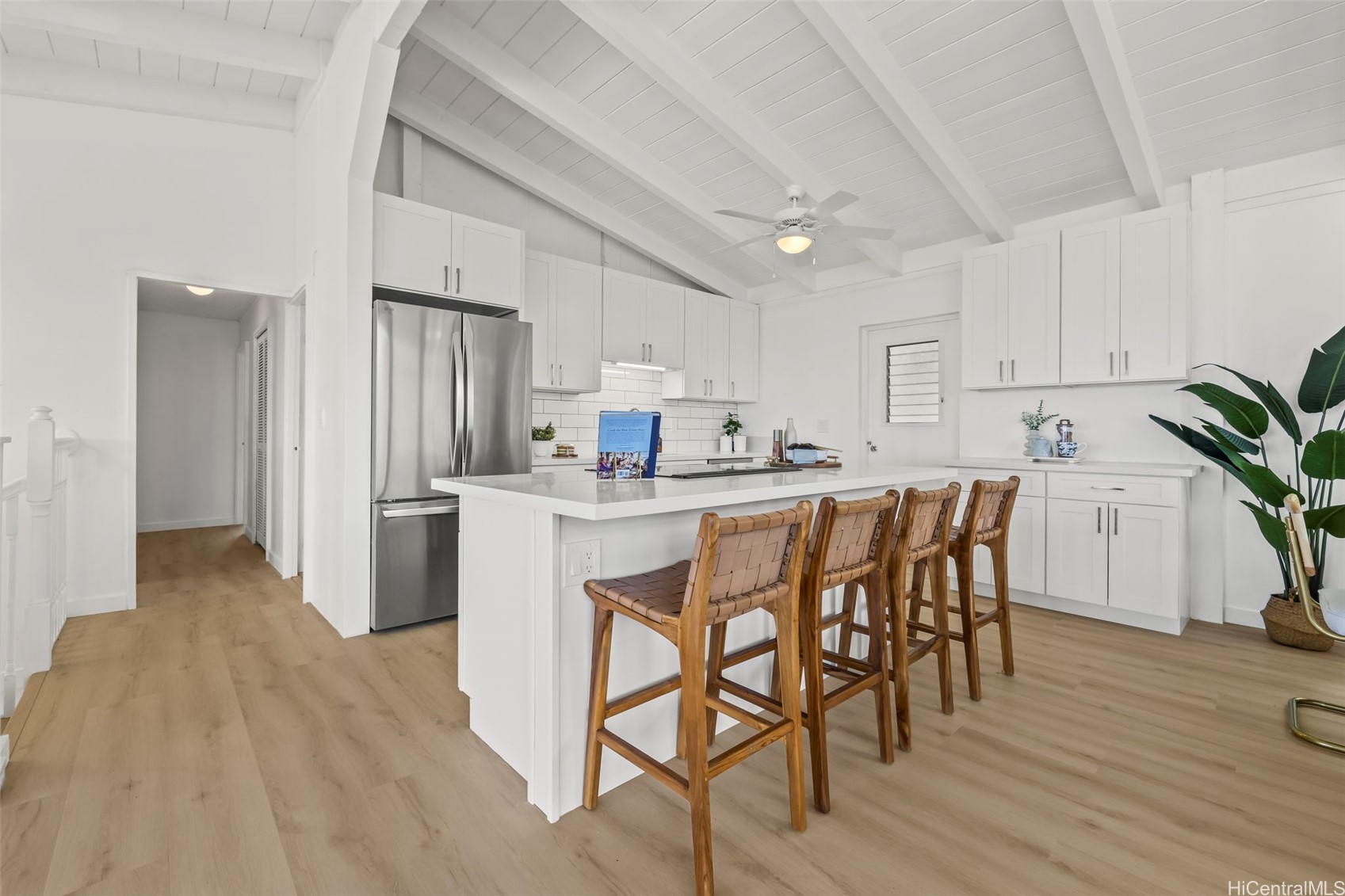 2325/2327 Round Top Drive 2325/2327