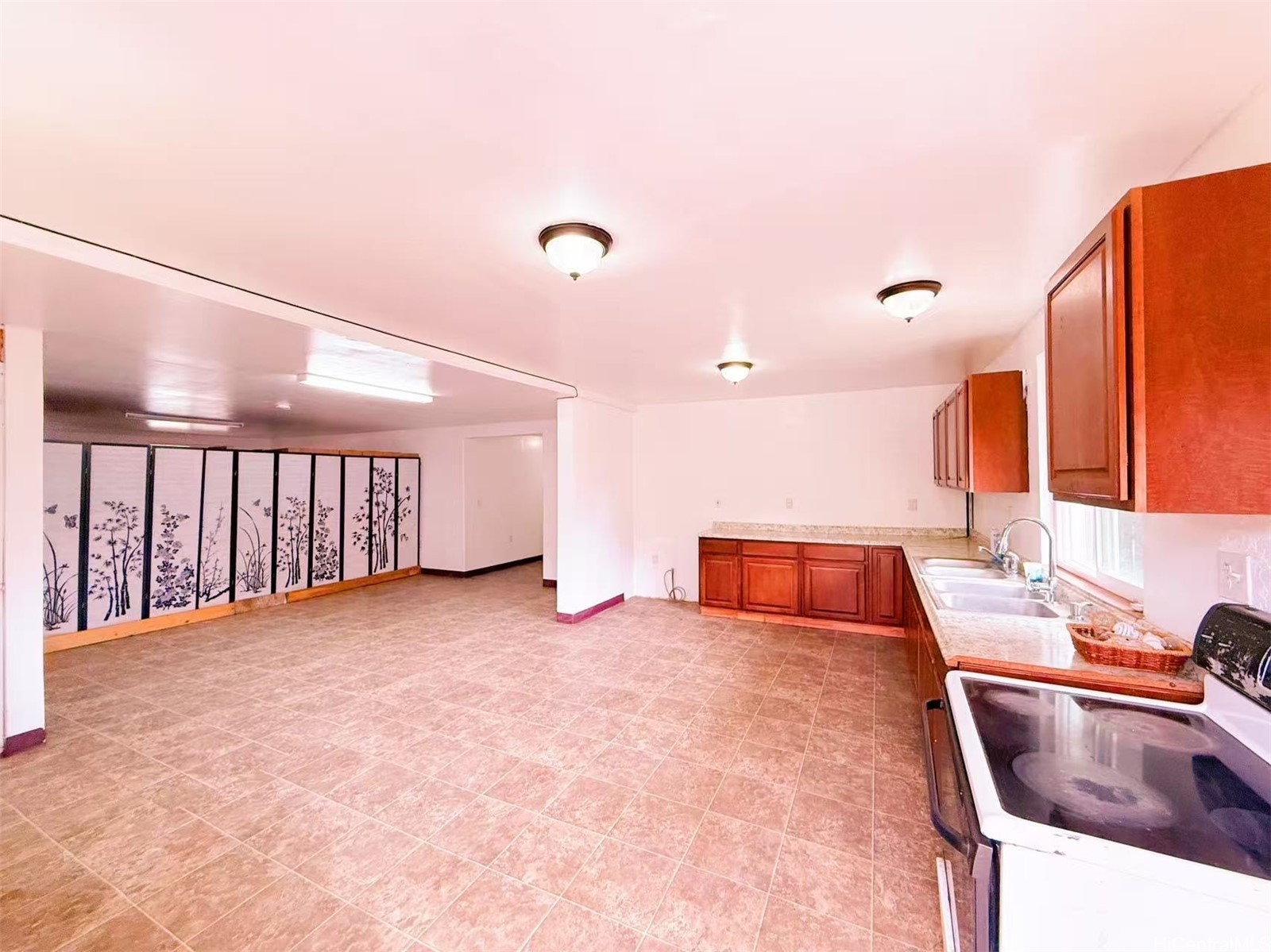 84-921 Lahaina Street A