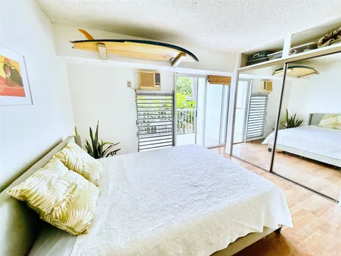 MLS: 202509437