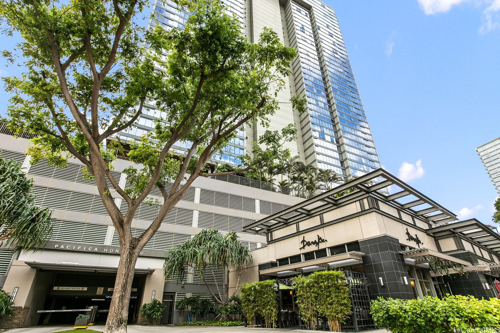 Pacifica Honolulu Condominium