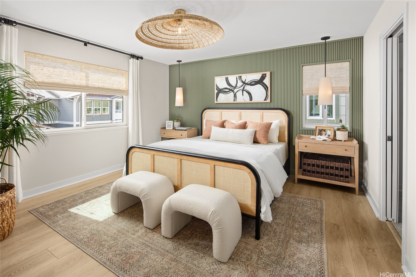 91-1101 Franklin D Roosevelt Avenue 331