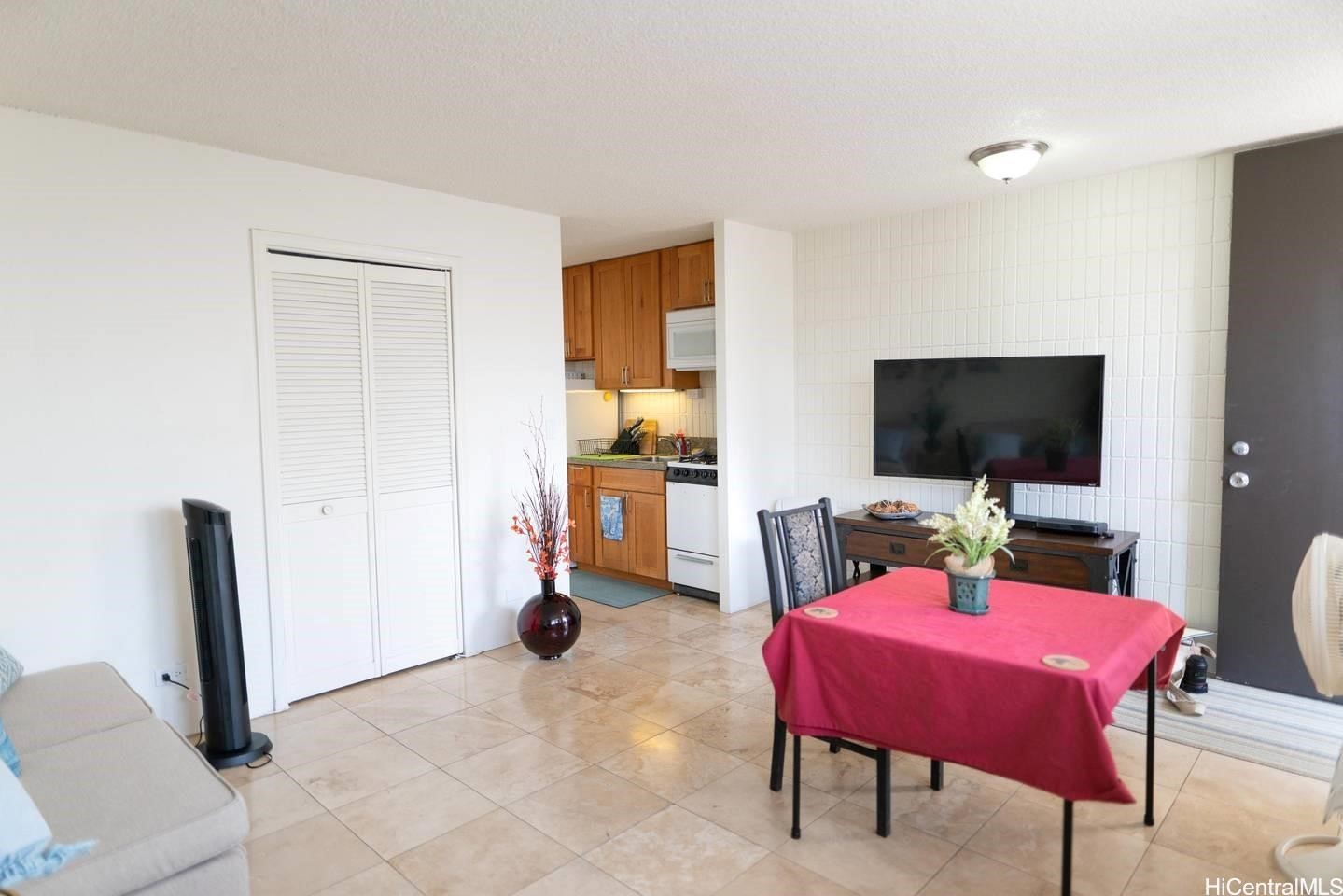 1911 Kalakaua Avenue 608