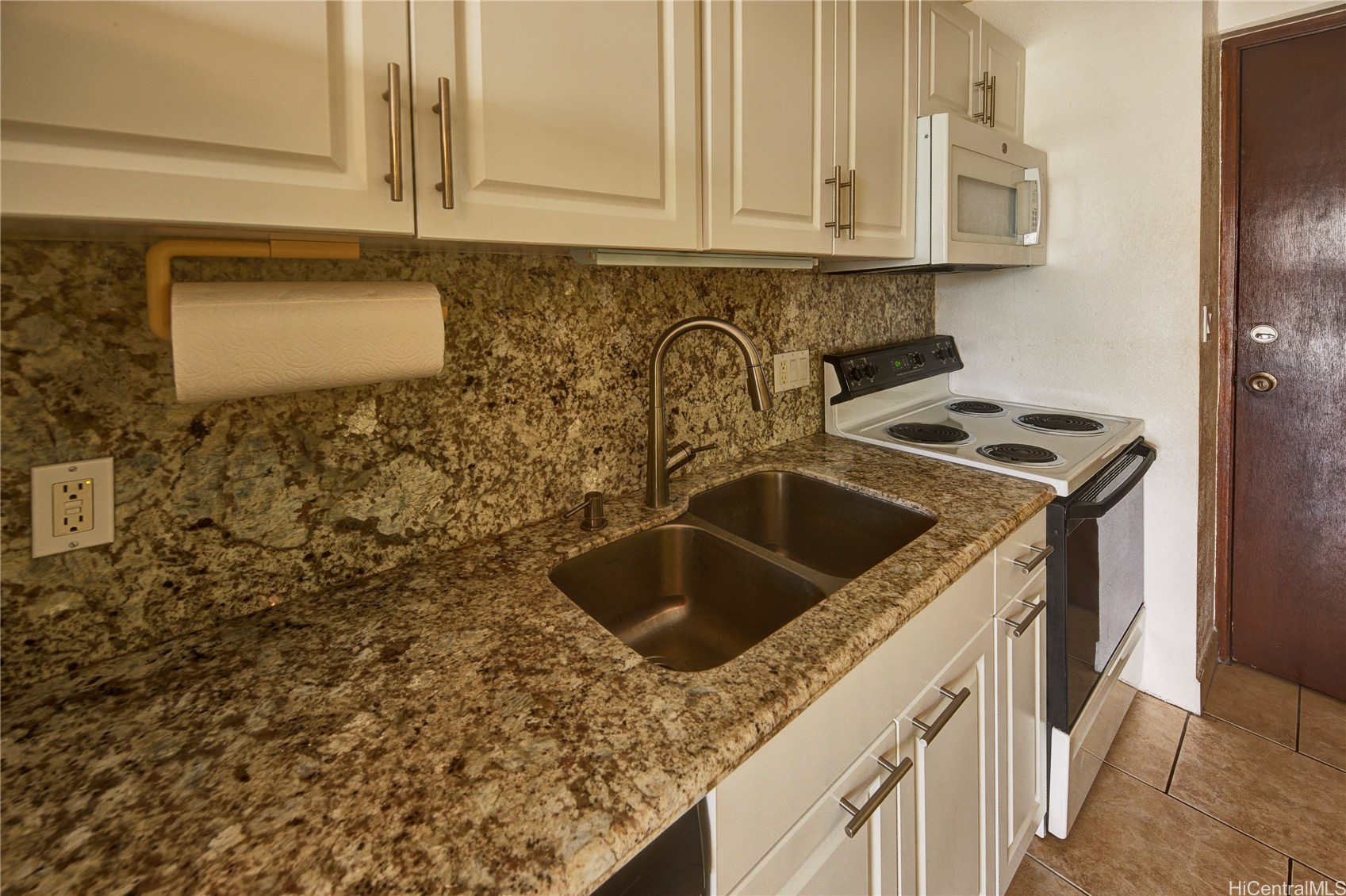 1655 Makaloa Street 1807