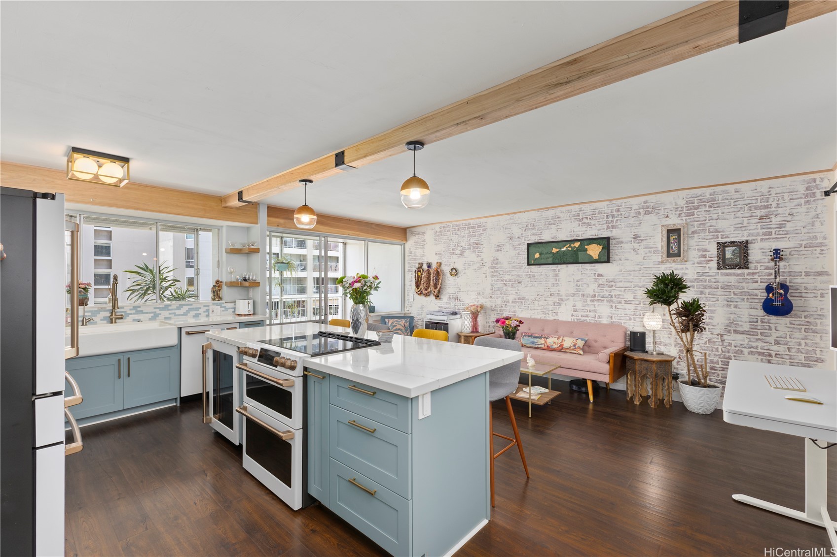 419 Keoniana Street 1003