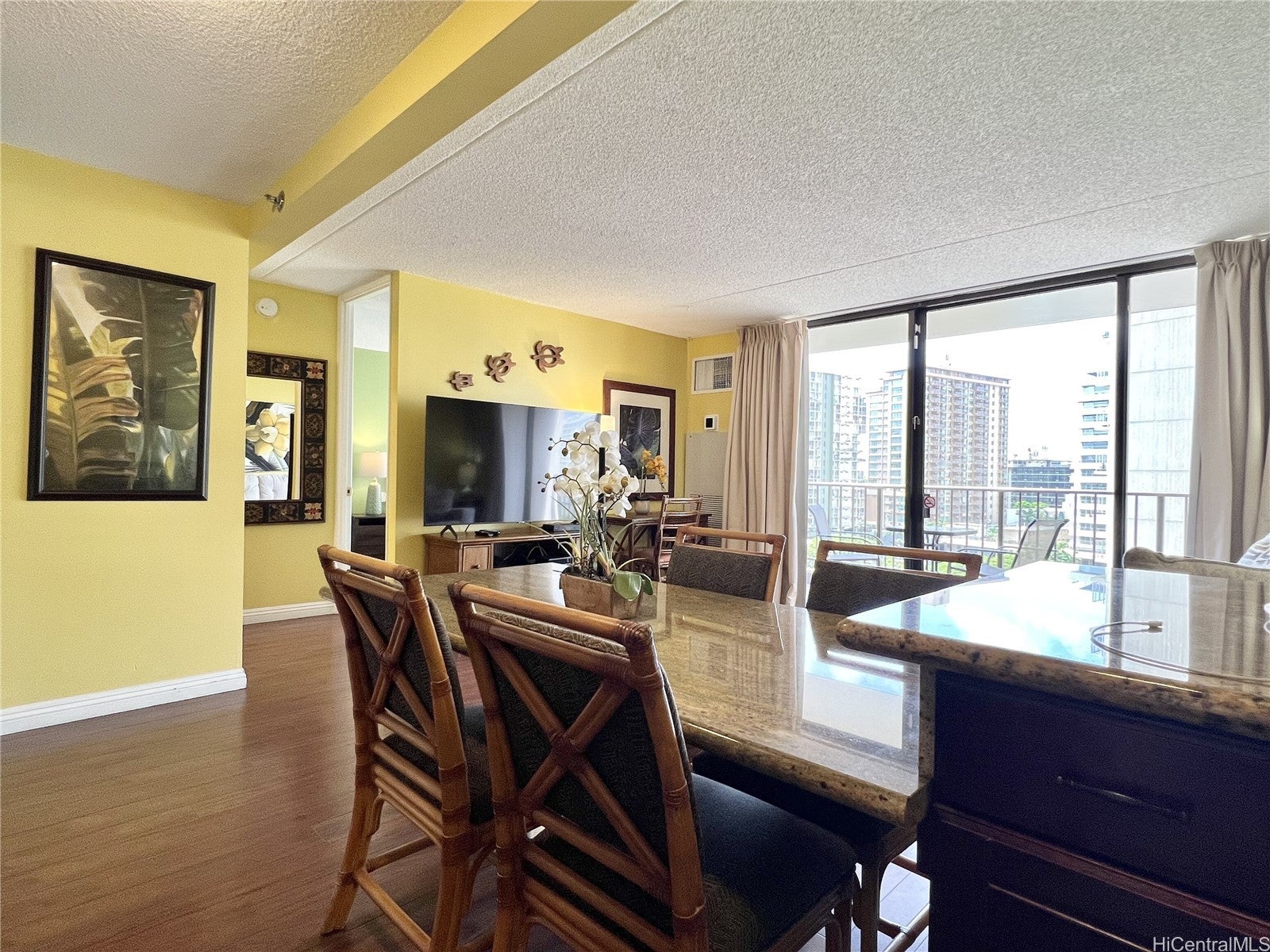 229 Paoakalani Avenue 812