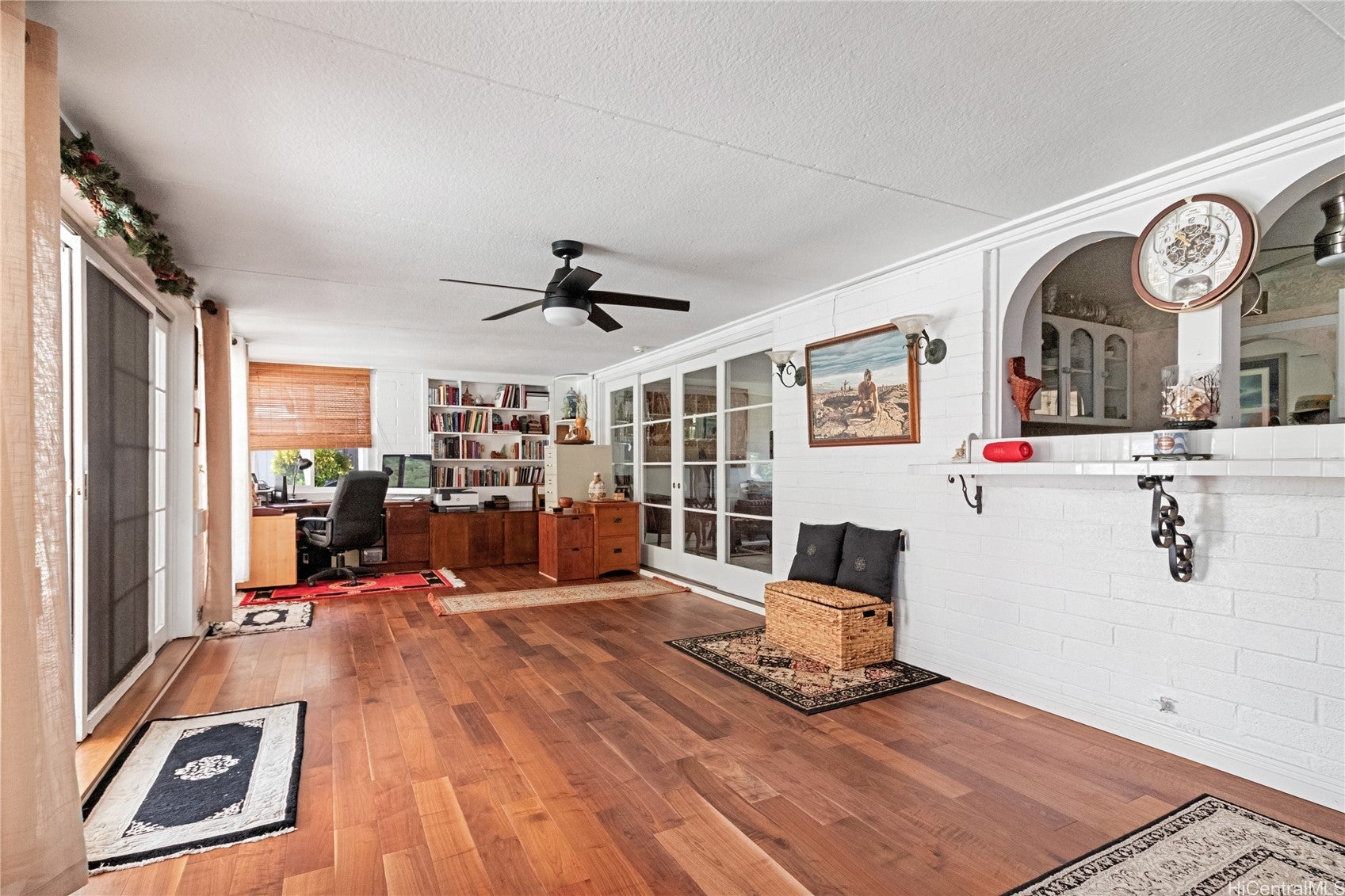 5562 Kalanianaole Highway