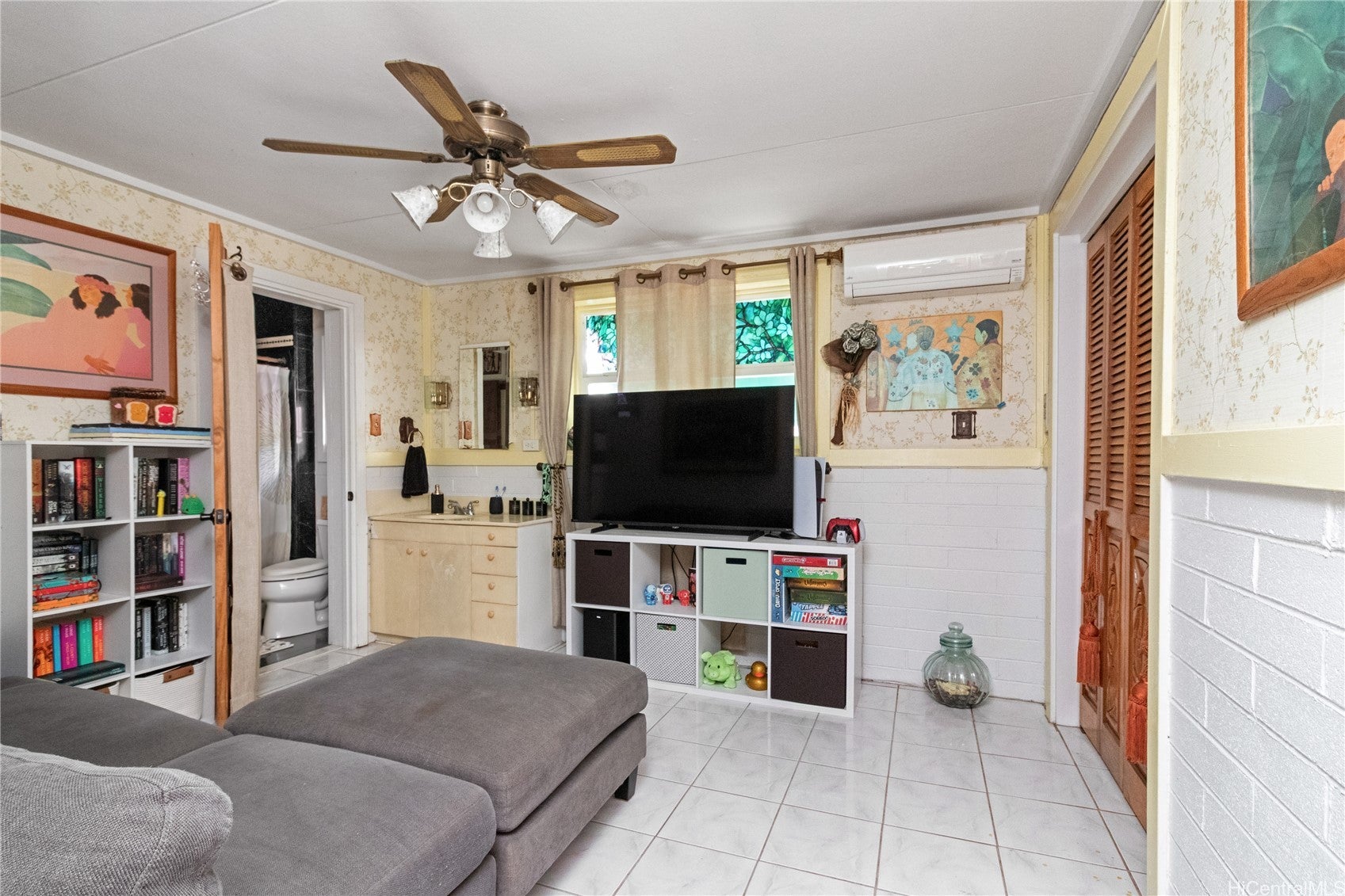 5562 Kalanianaole Highway