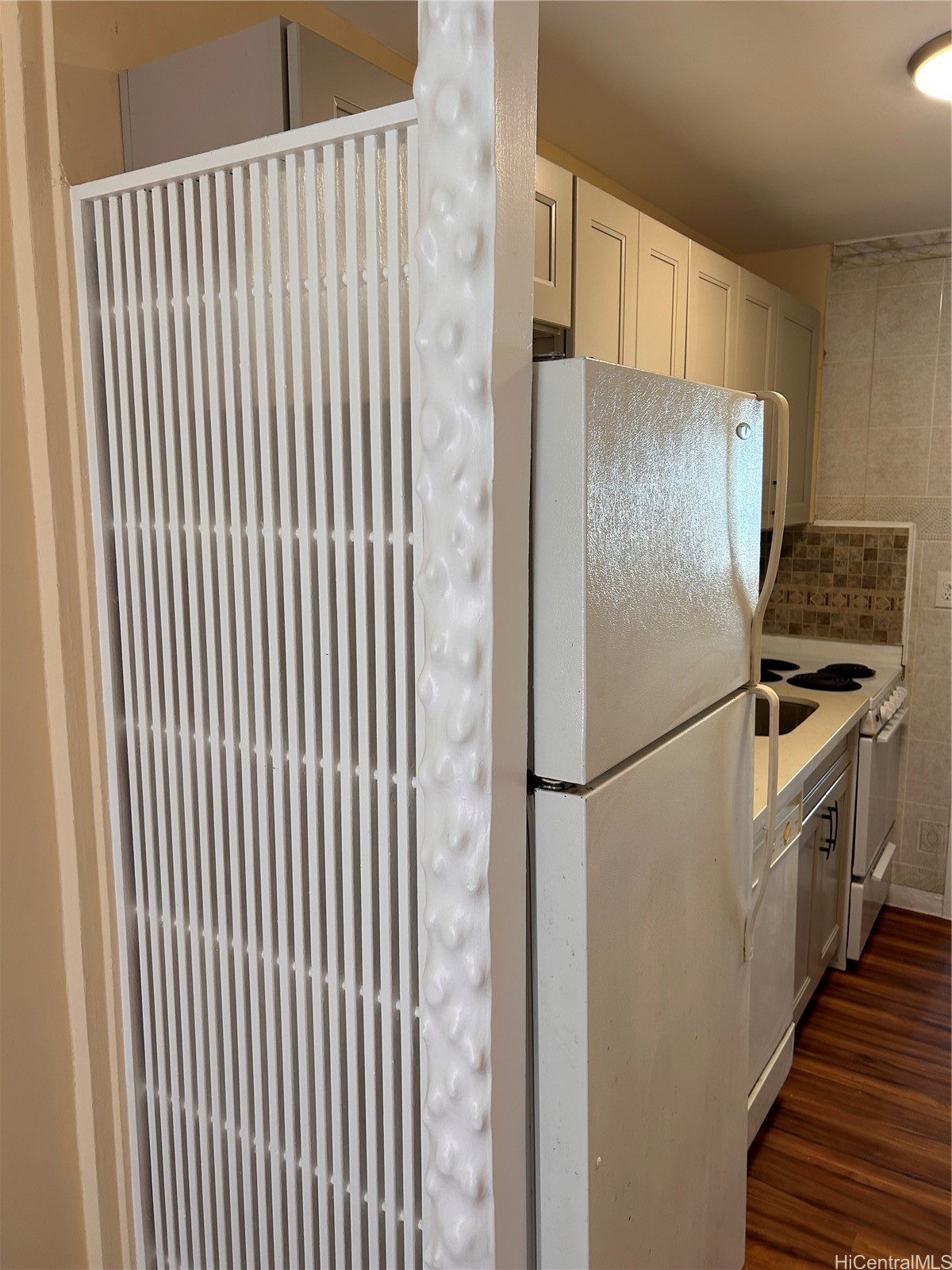 1720 Ala Moana Boulevard 906A