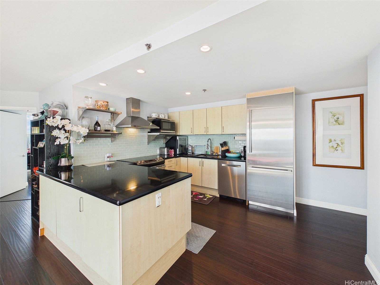 801 S King Street 3704