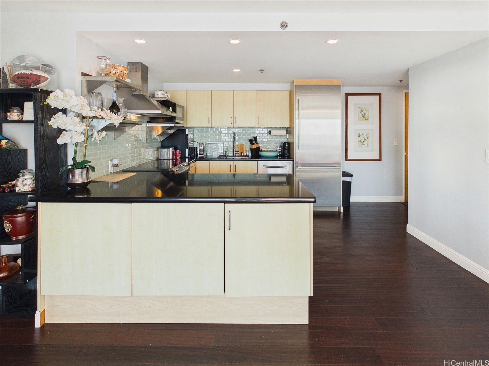 801 S King Street 3704