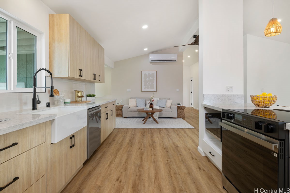 84-358 Makaha Valley Road