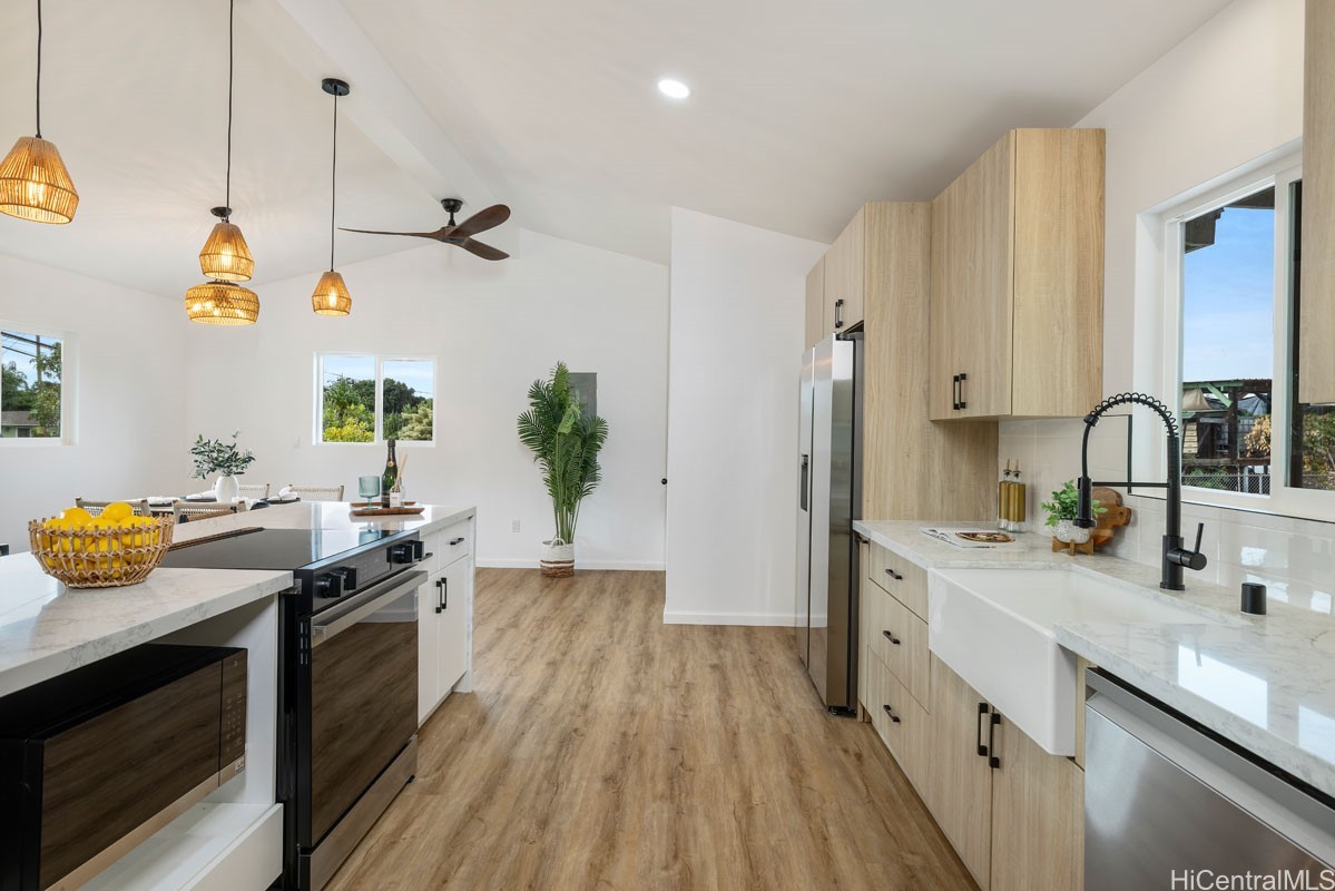 84-358 Makaha Valley Road