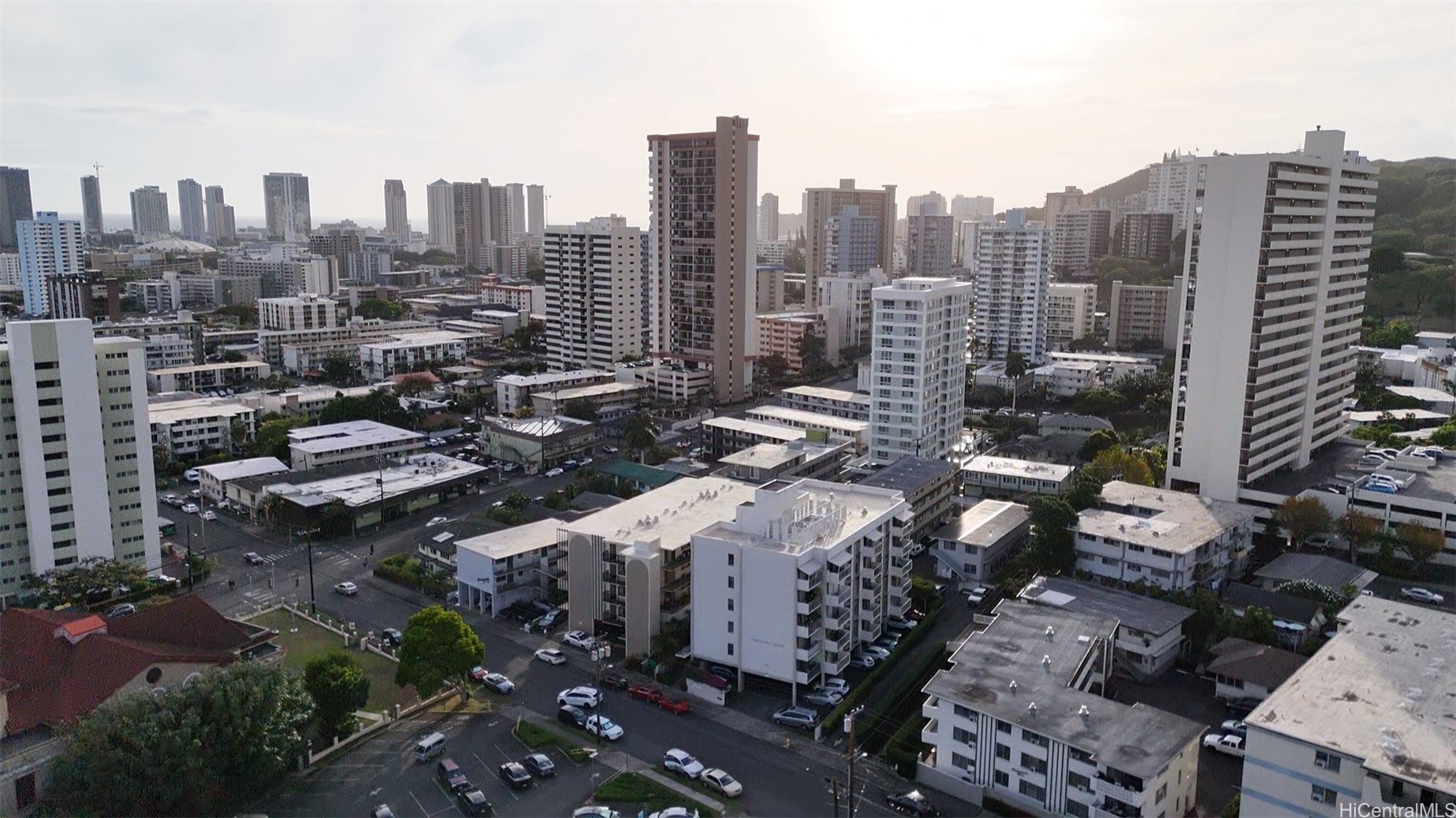 Makiki Iki Condominium