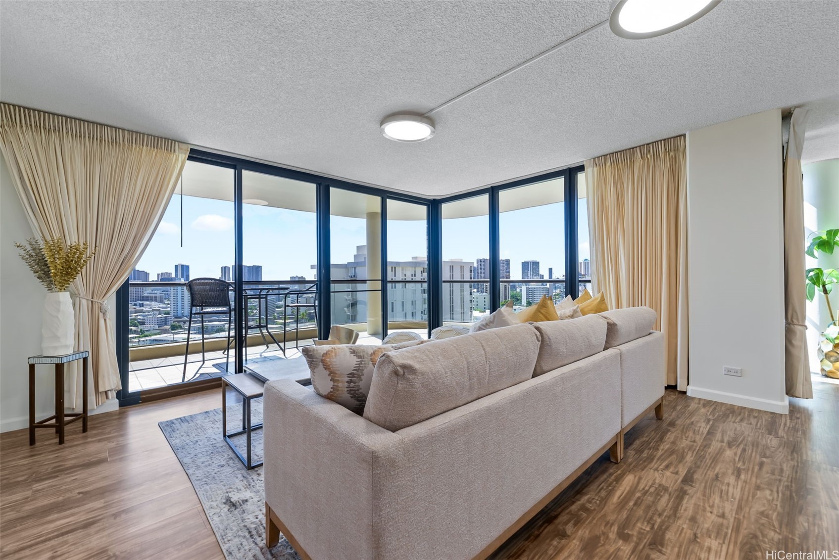 1015 Wilder Avenue 903