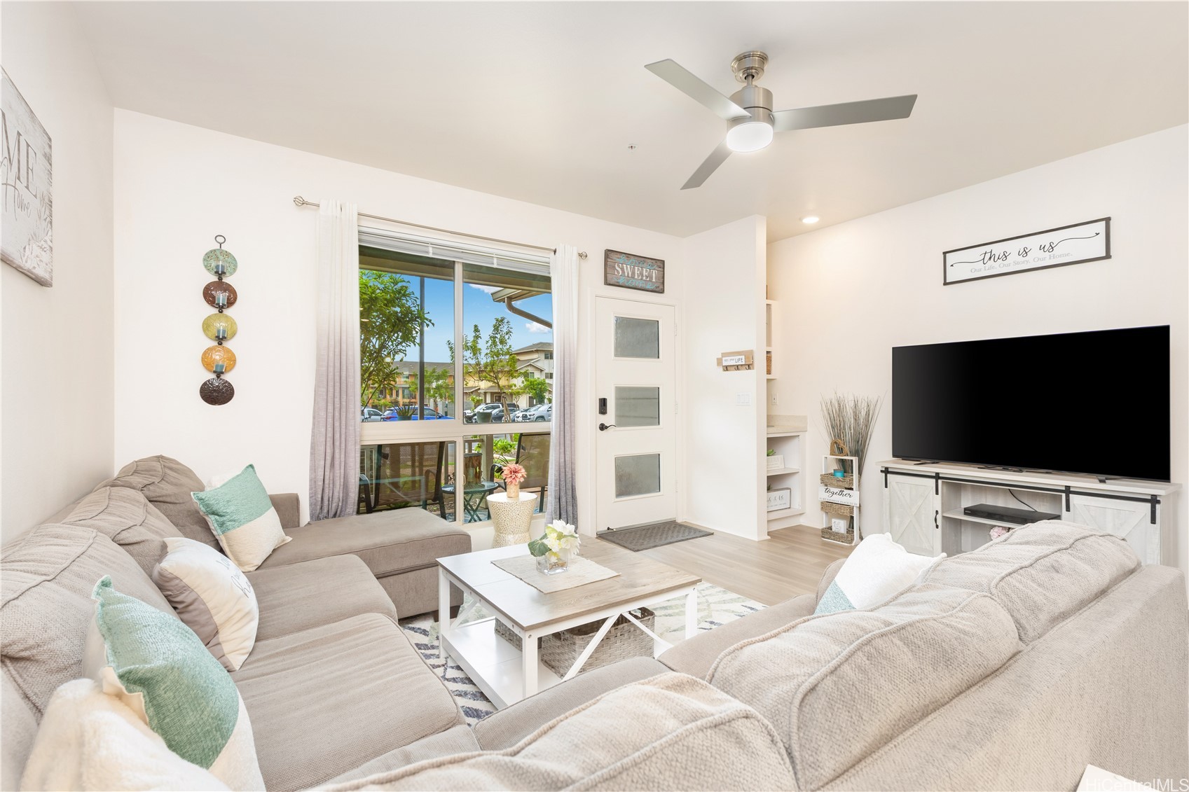91-3633 Kauluakoko Street 112