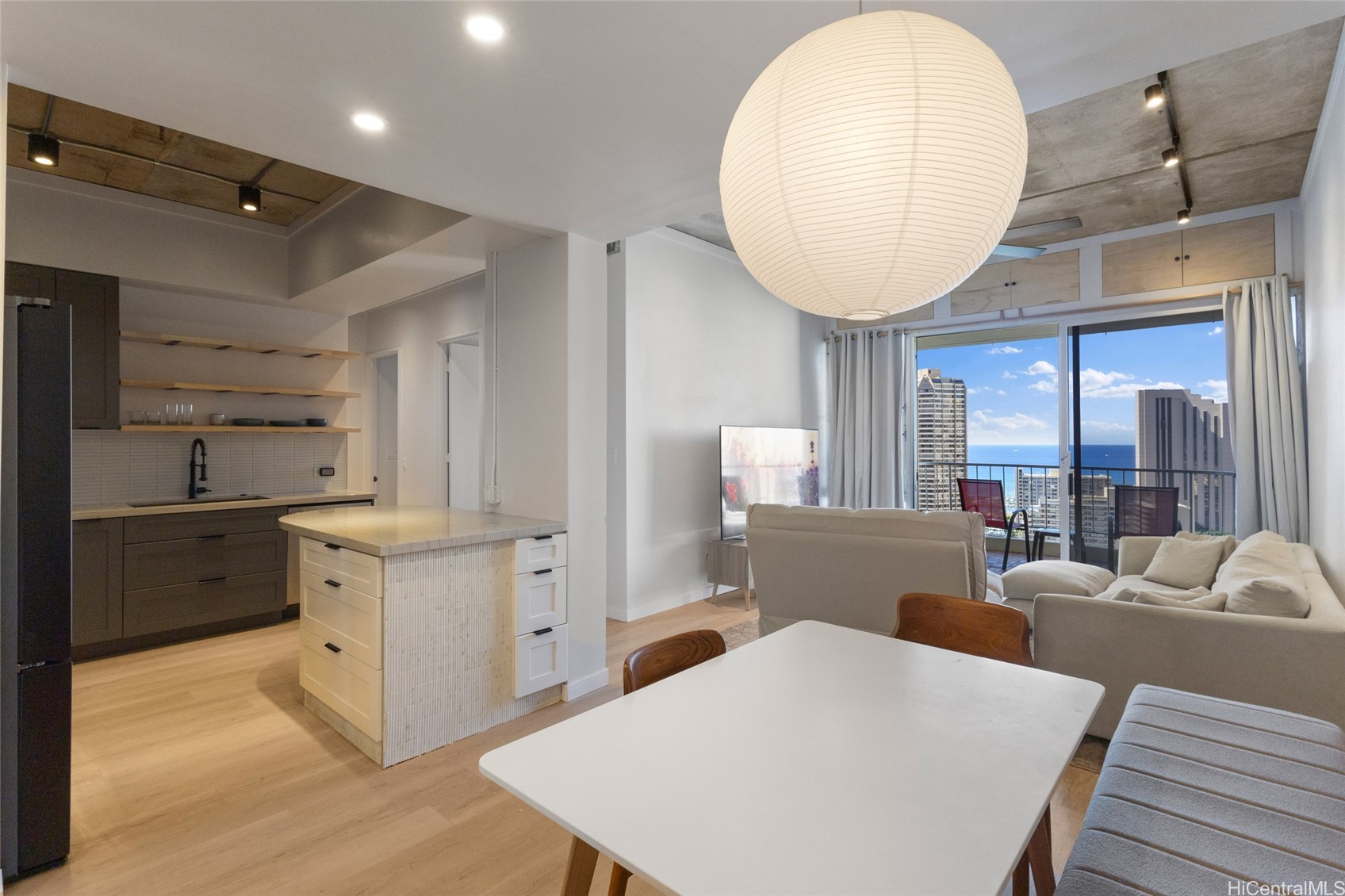 1717 Ala Wai Boulevard 2907