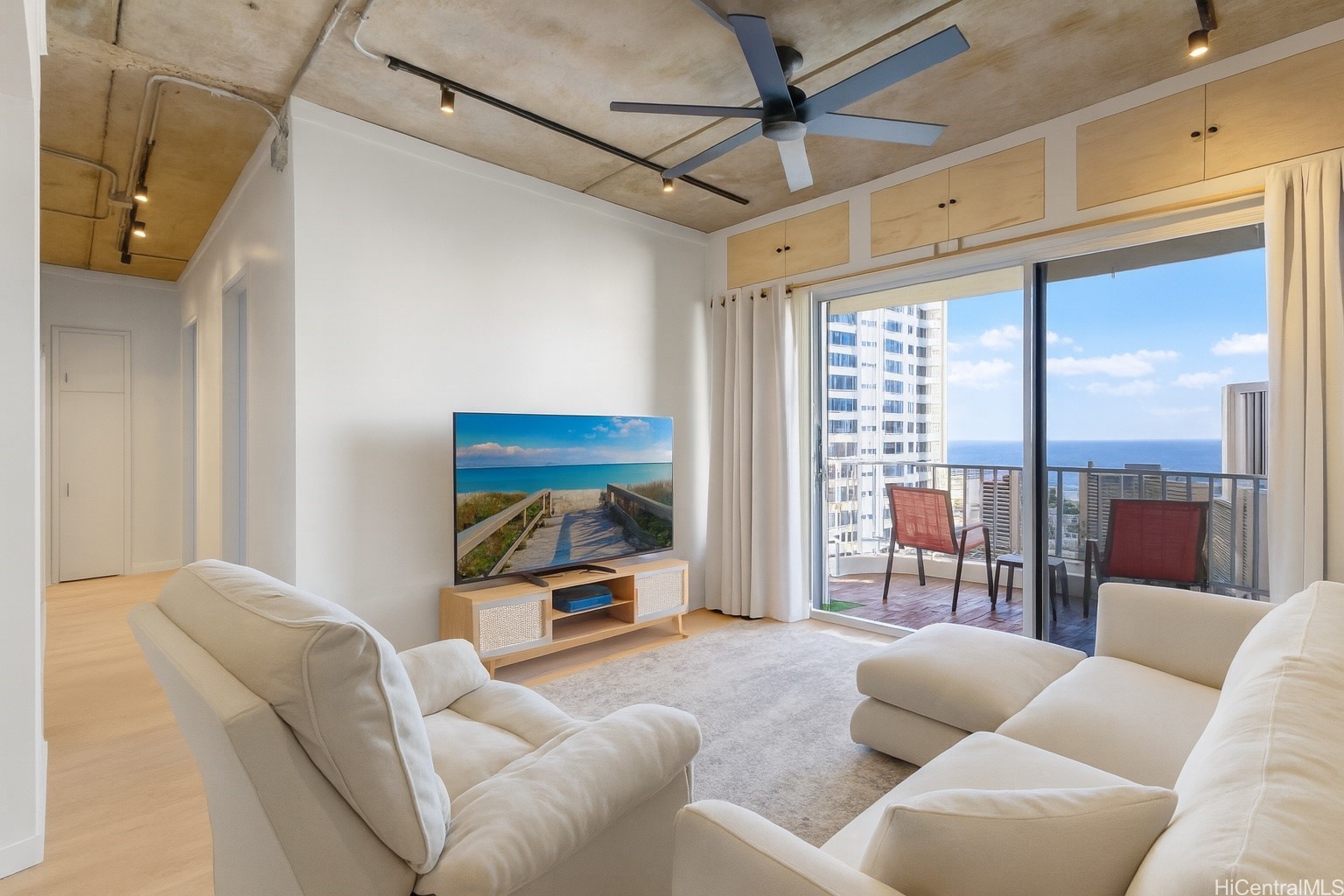 1717 Ala Wai Boulevard 2907