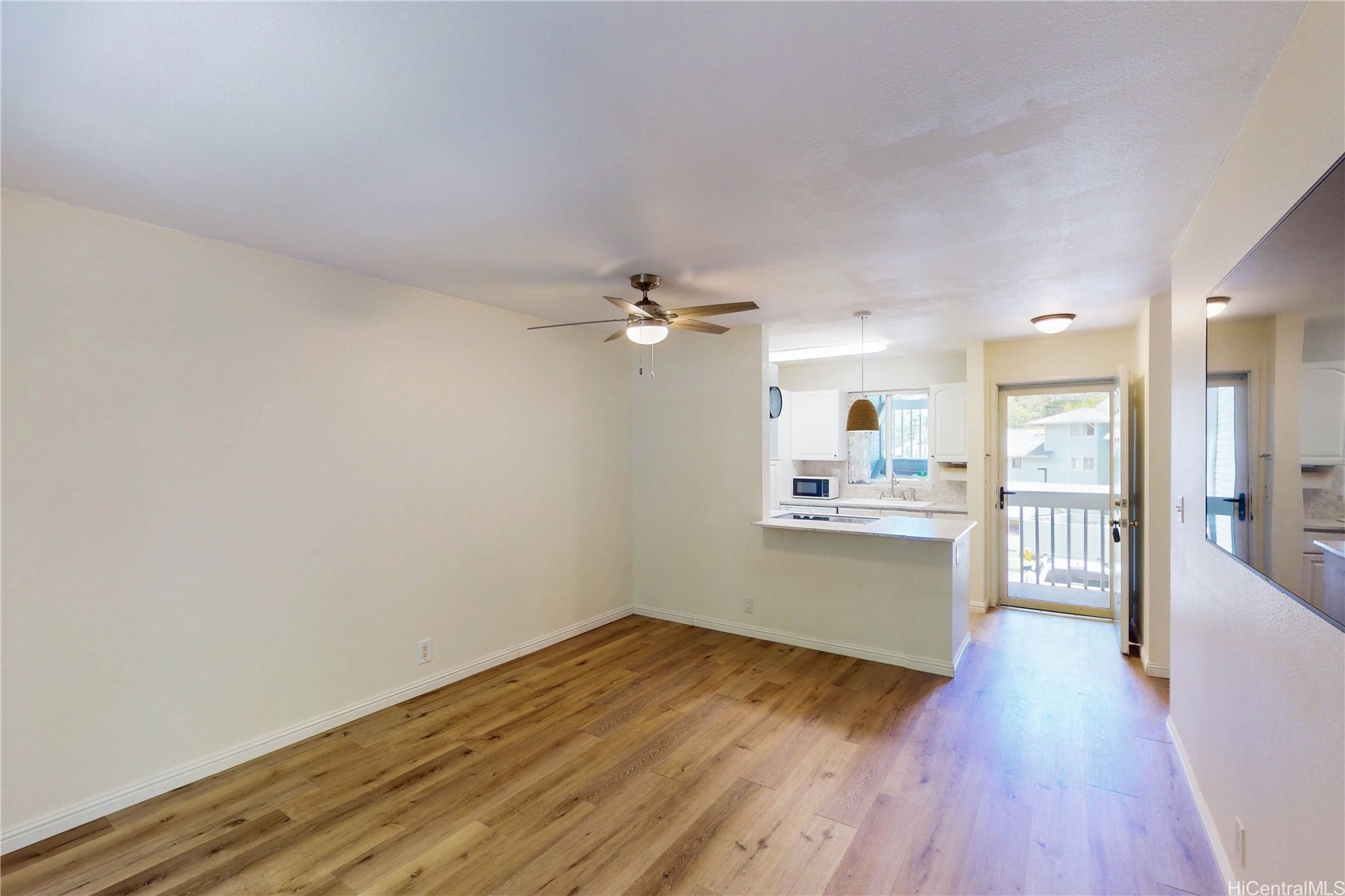 95-652 Wikao Street F203