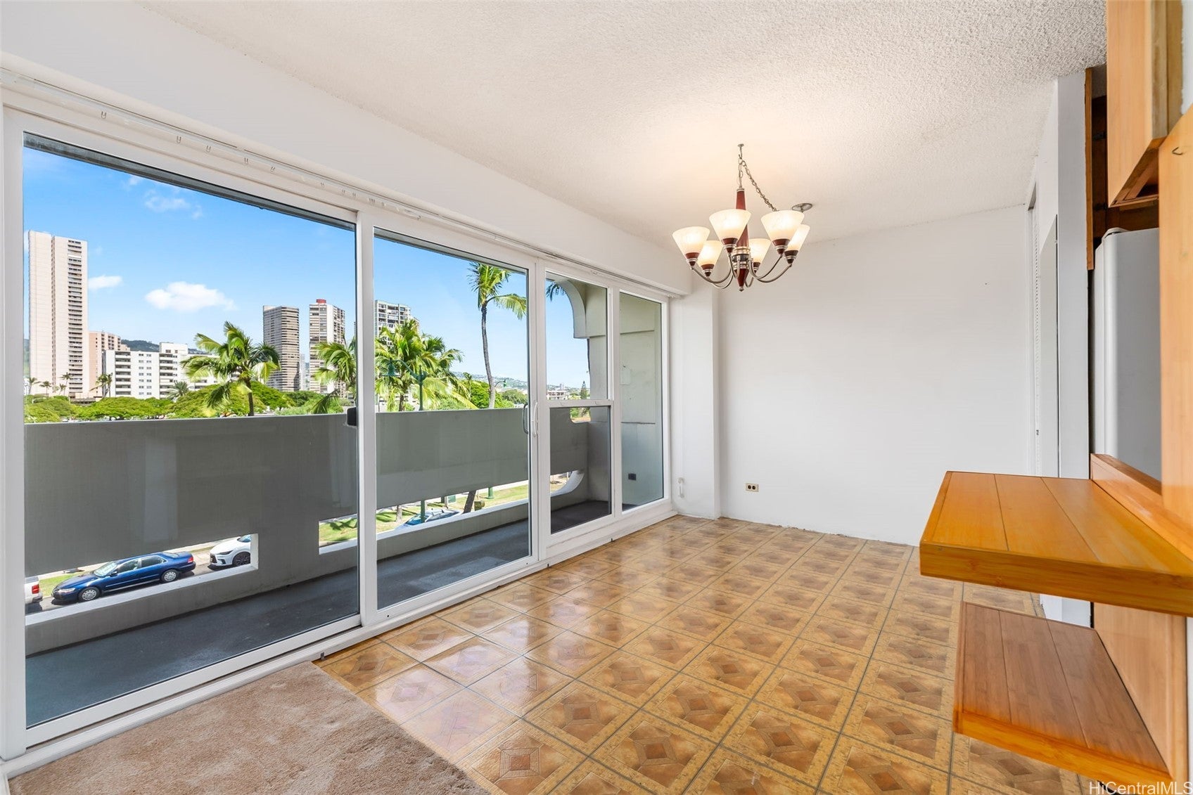 2085 Ala Wai Boulevard A32