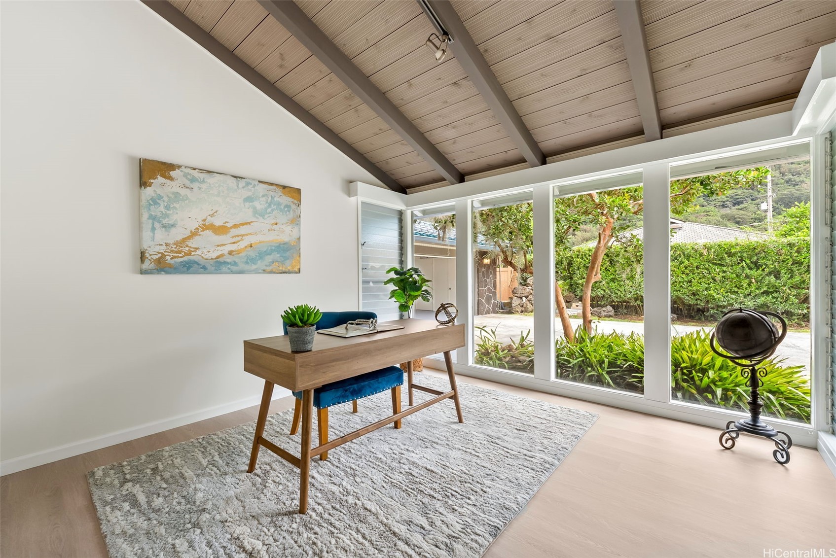 3621 Nuuanu Pali Drive