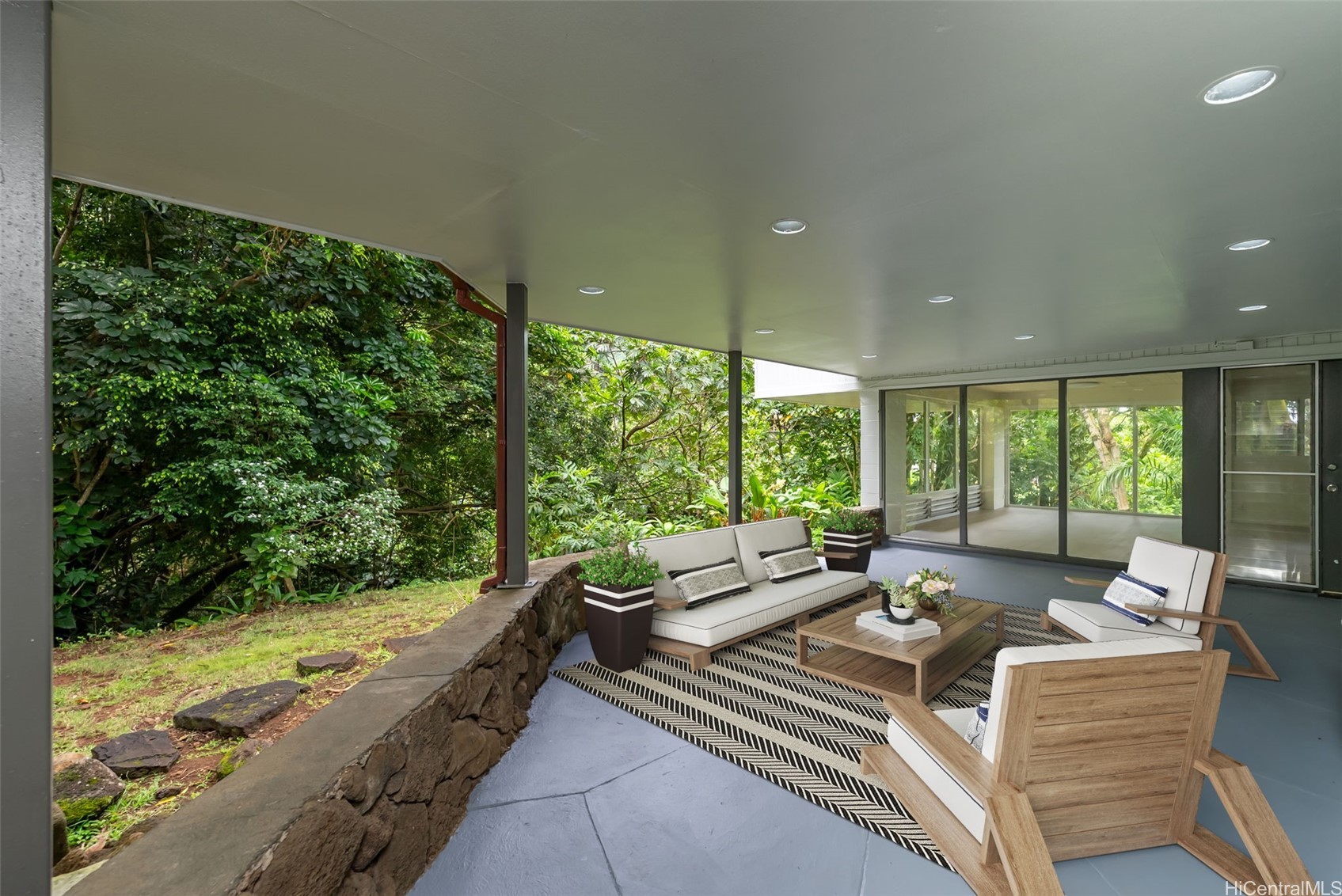 3621 Nuuanu Pali Drive
