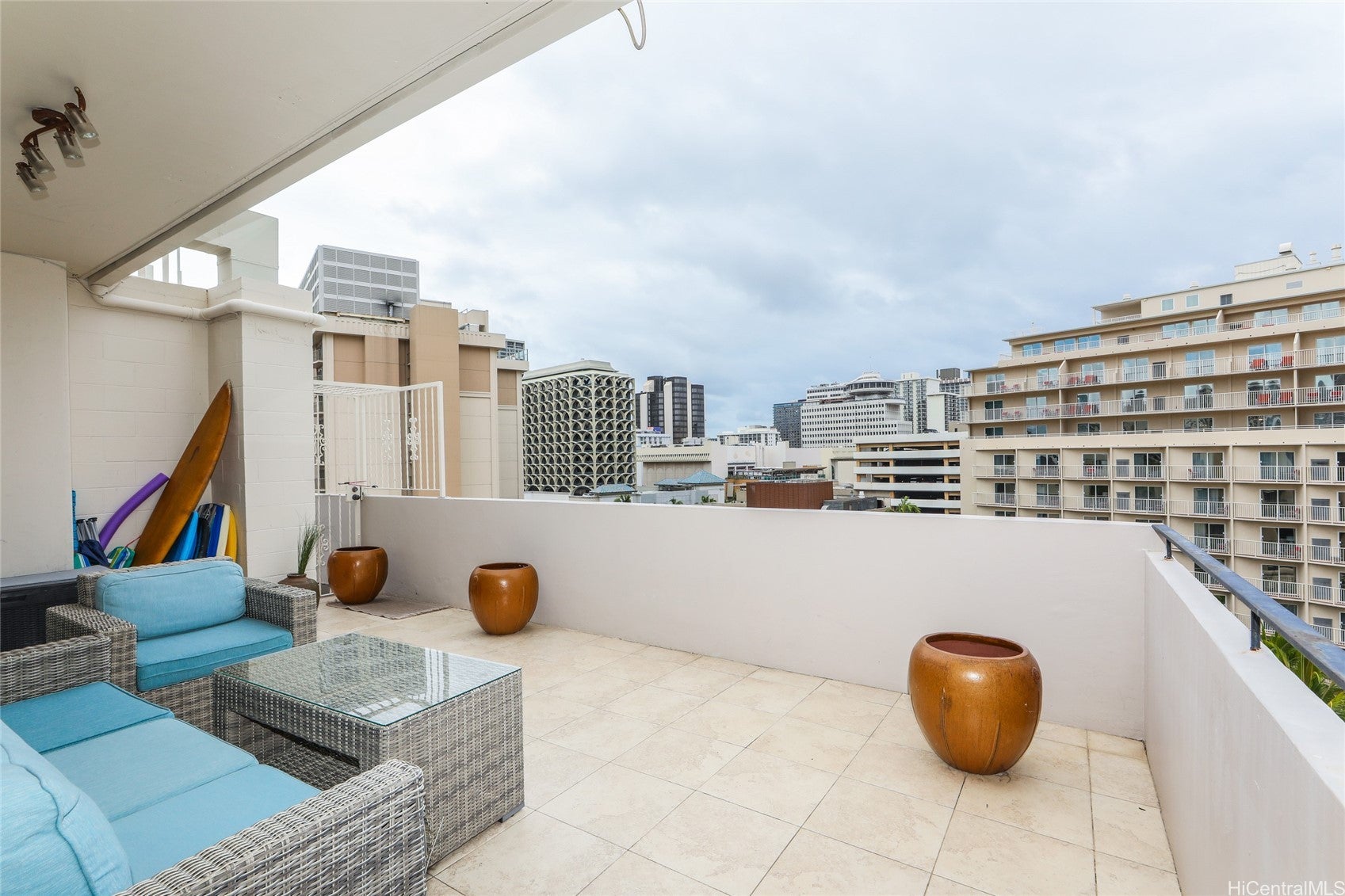 247 Beach Walk 1101