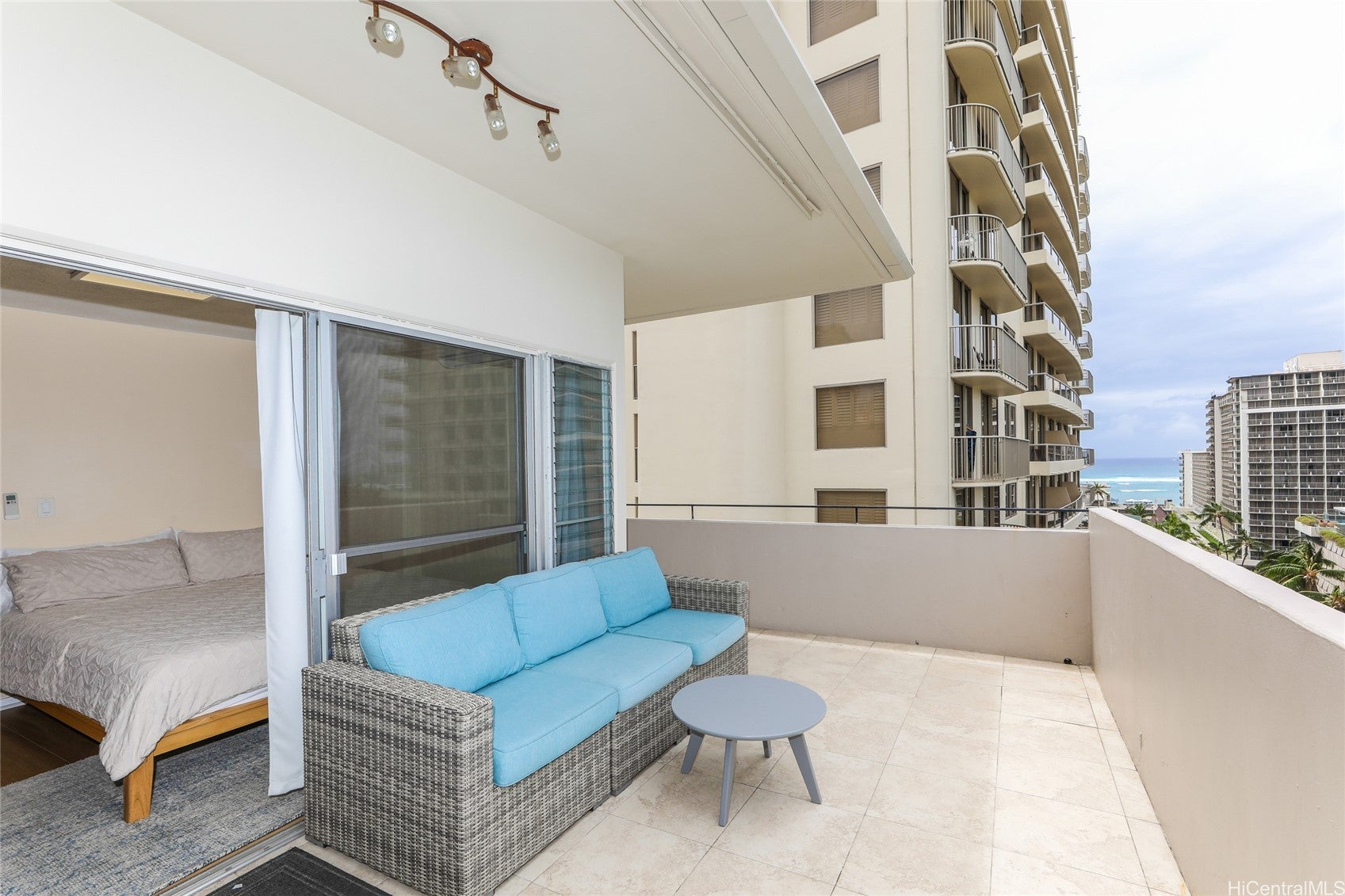 247 Beach Walk 1101