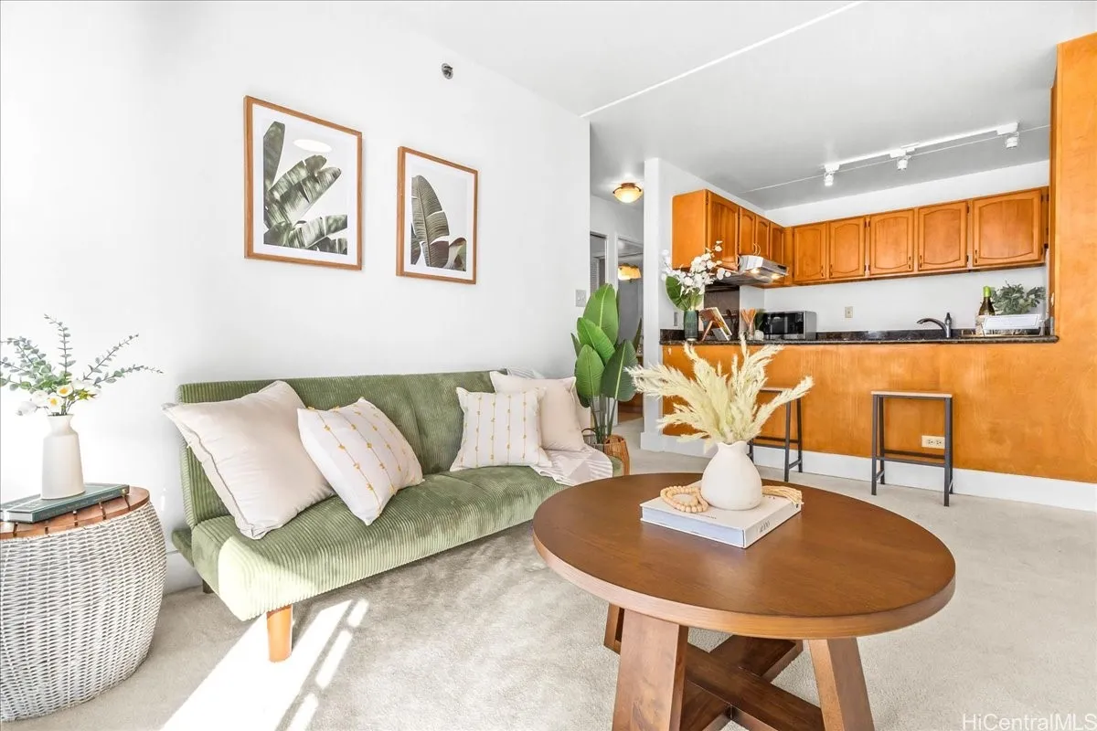 Honolulu, Hawaii 96826, United States, 1 Bedroom Bedrooms, ,1 BathroomBathrooms,Residential,Active,88593