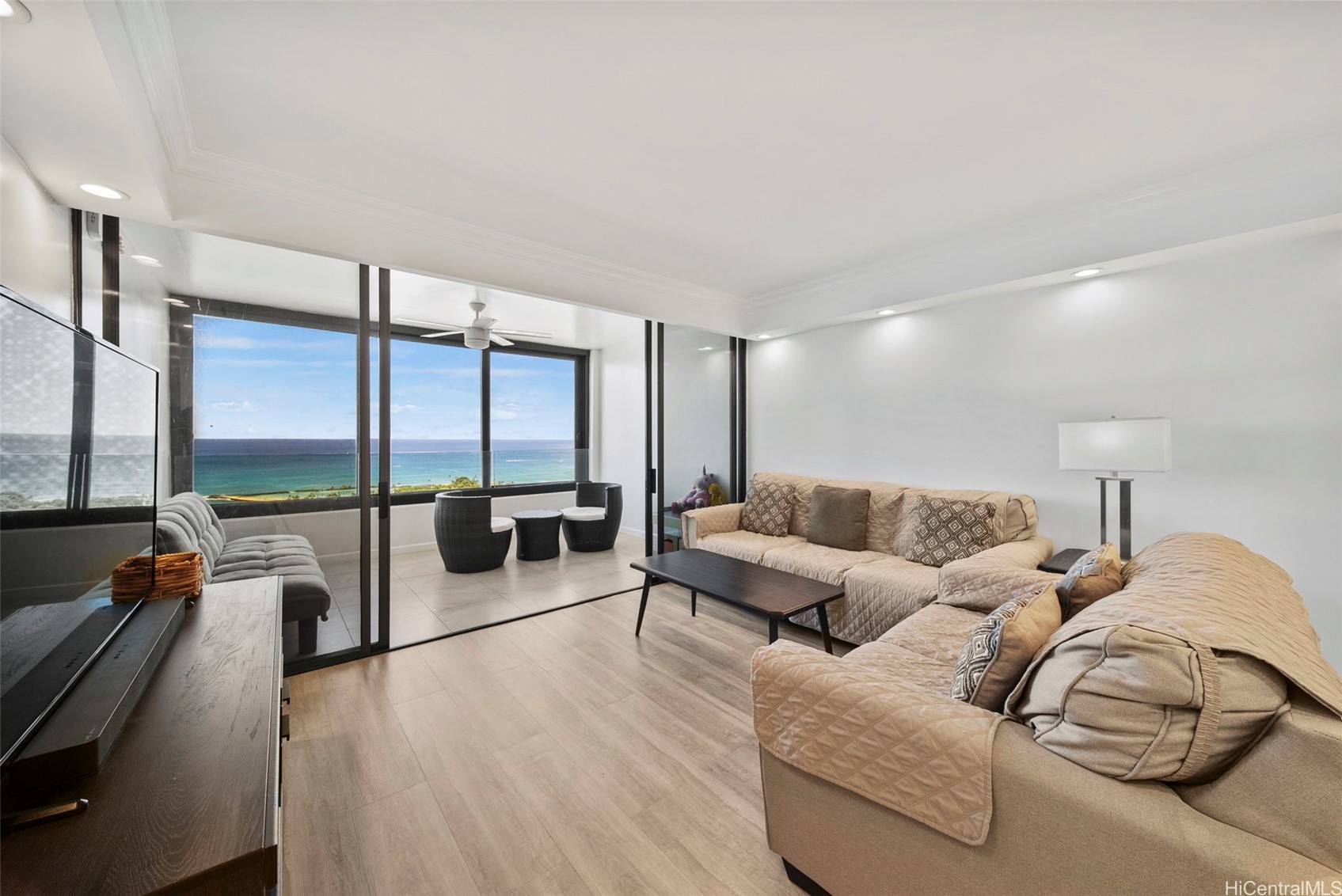 1600 Ala Moana Boulevard 3702