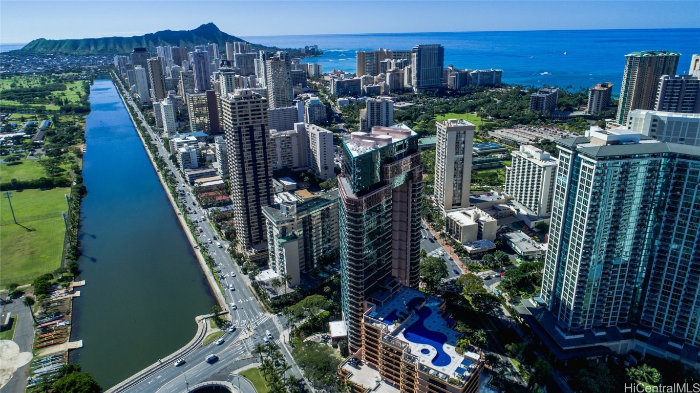 Waikiki Landmark Condominium