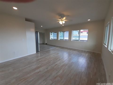 1915 Kalihi Street Bottom Honolulu HI 96819