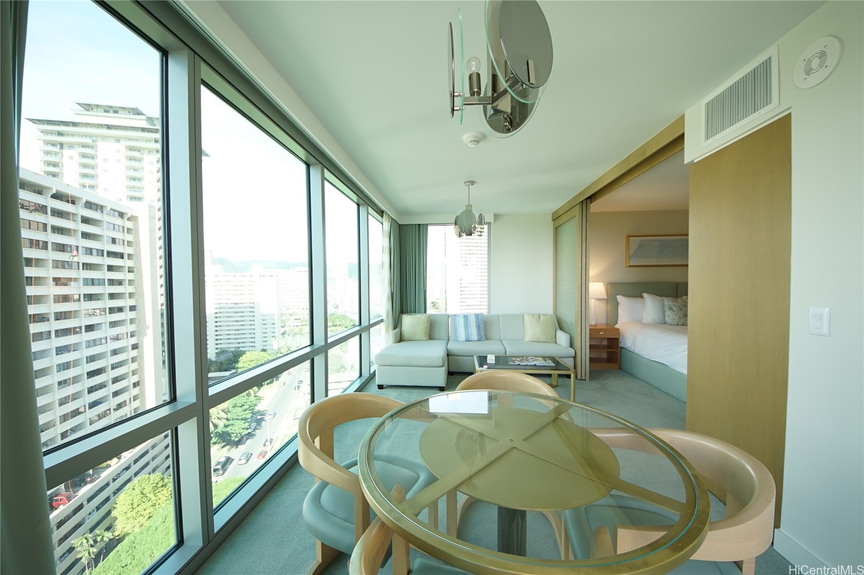 383 Kalaimoku Street 1601