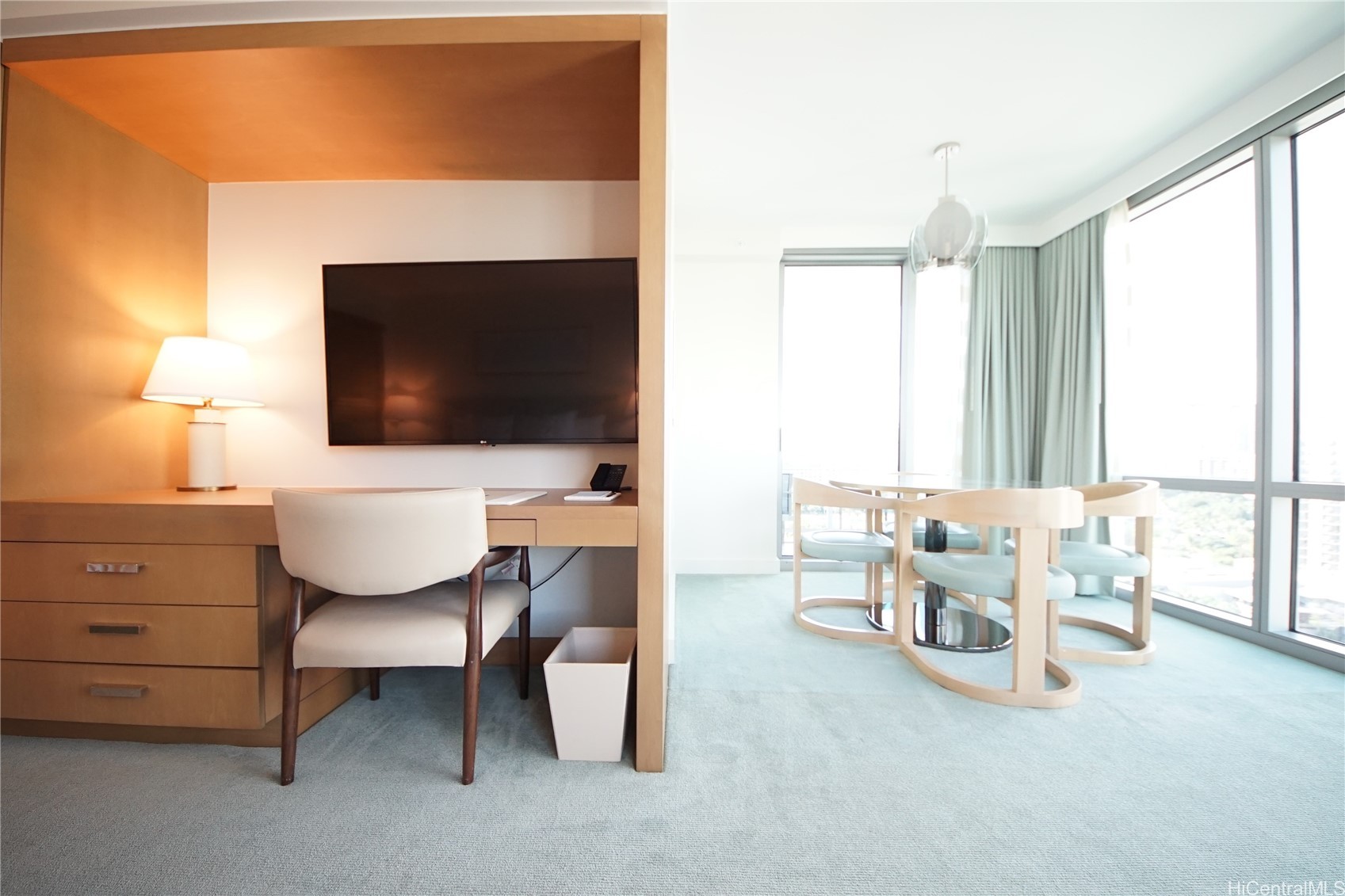 383 Kalaimoku Street 1601