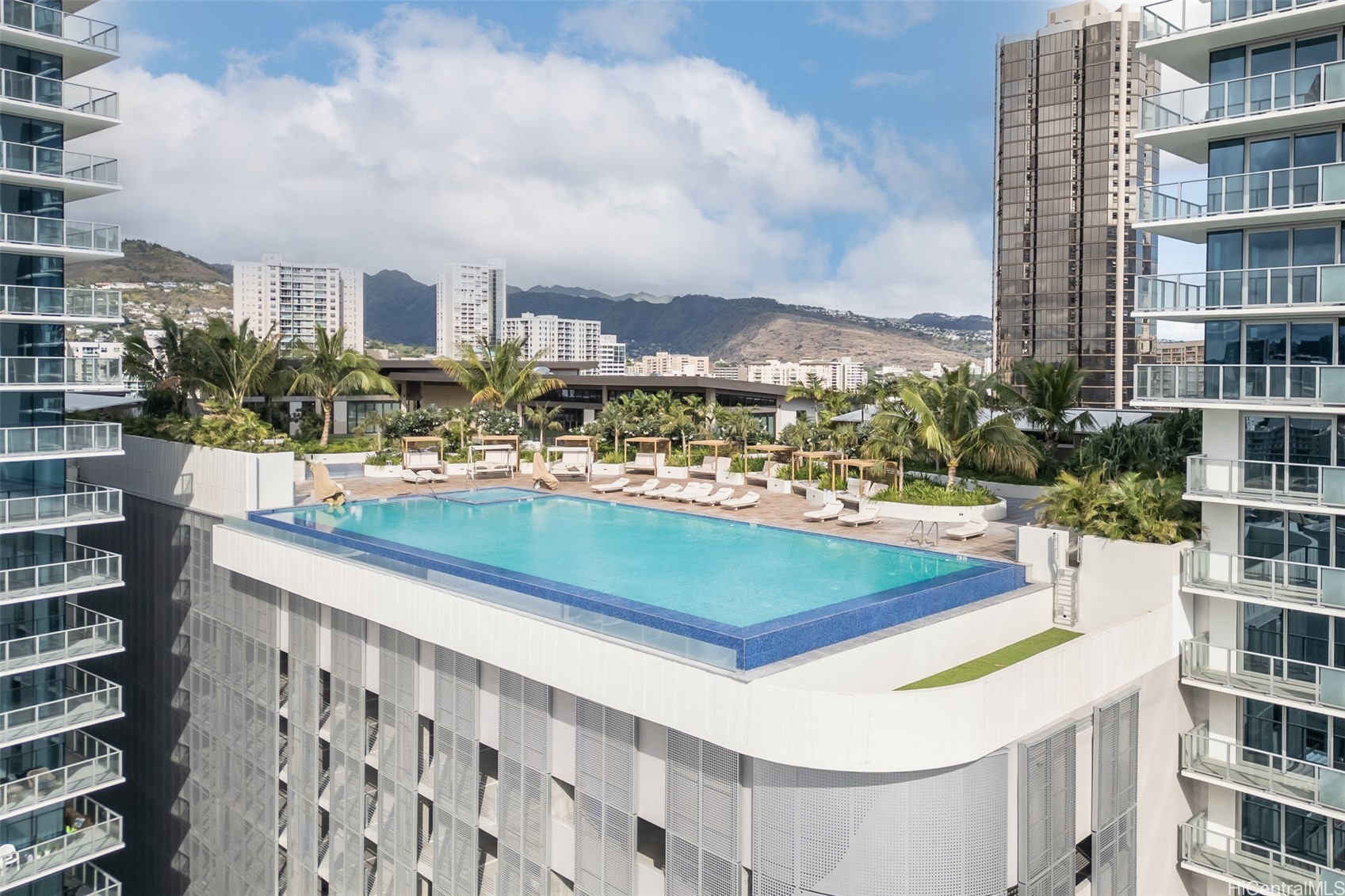 1500 Rycroft Street 1704R