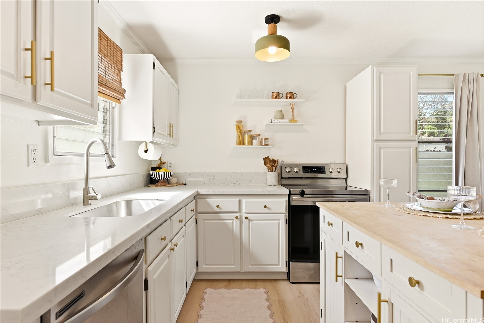 47-362 Hui Iwa Street 75