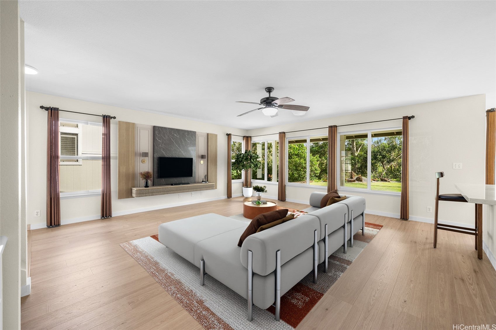 98-2078 Kaahumanu Street E