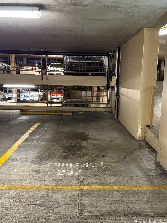 2121 Ala Wai Condominium