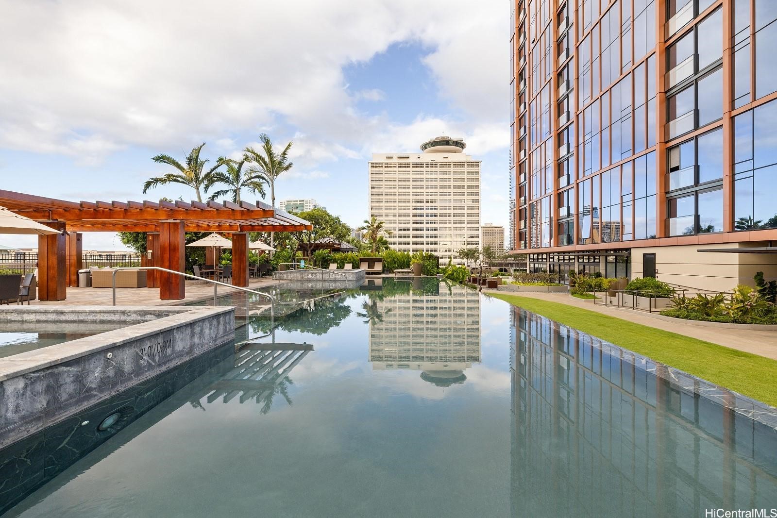 One Ala Moana Condominium