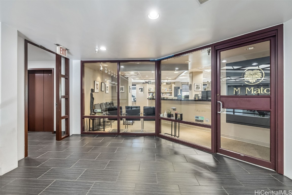 725 Kapiolani Boulevard C209