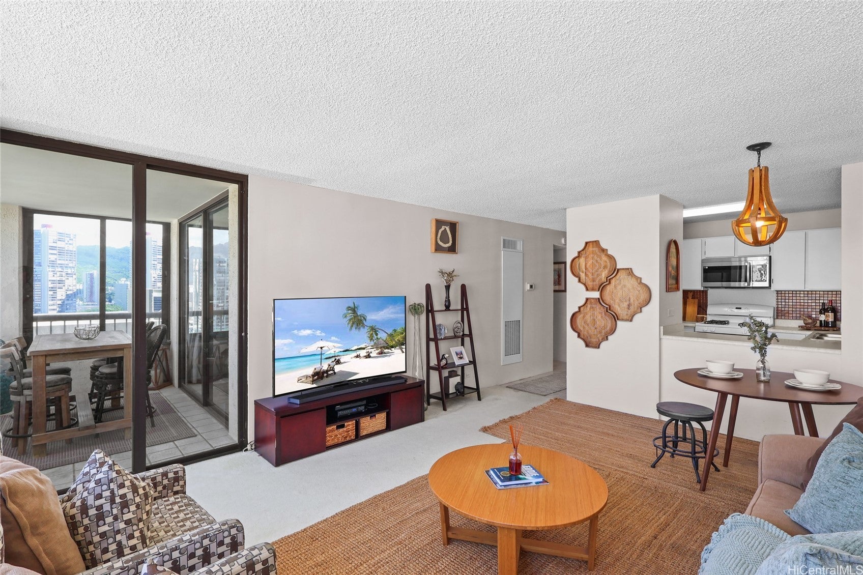 430 Lewers Street 1701