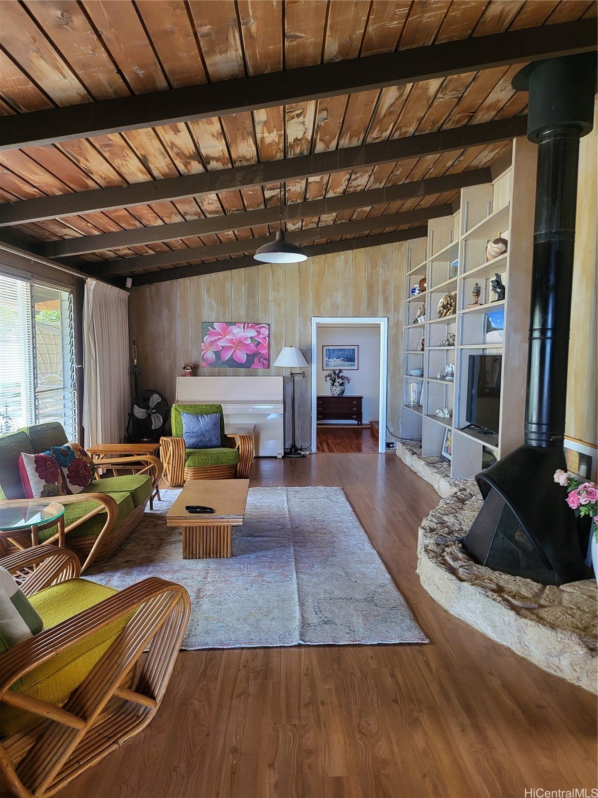 1901 Halekoa Drive