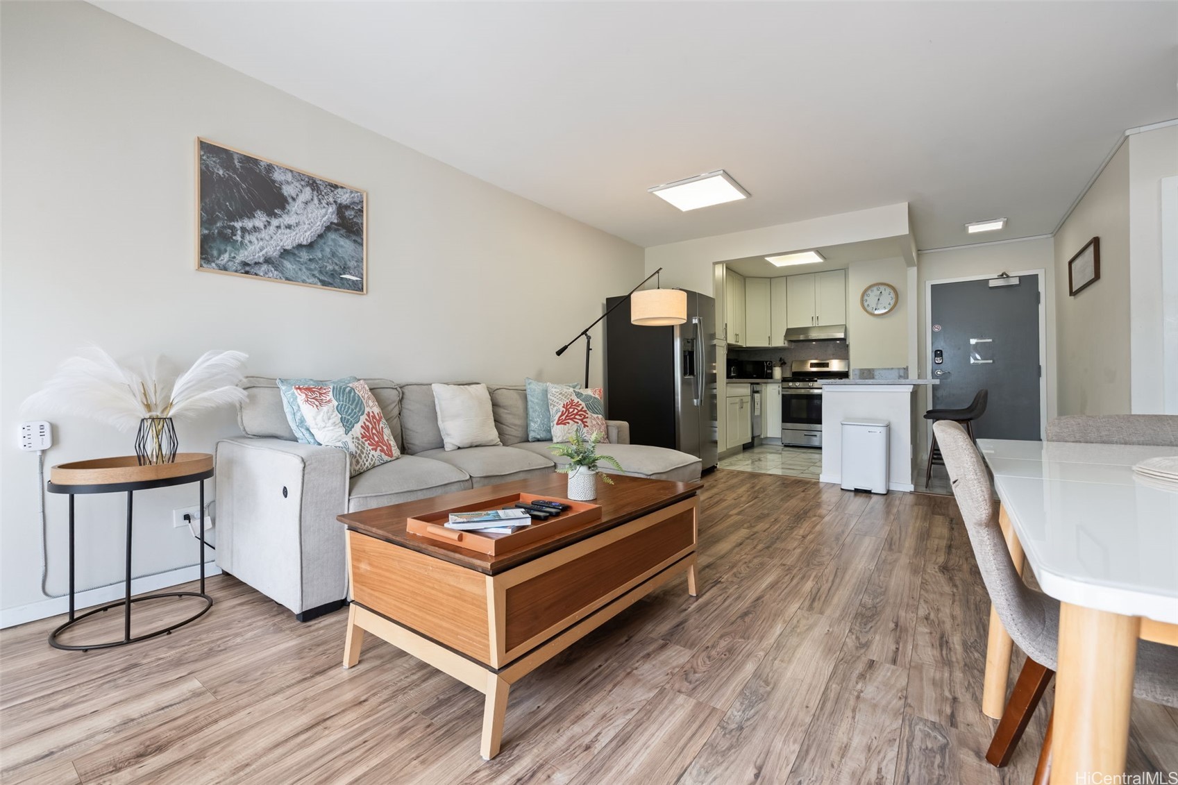 2465 Kuhio Avenue 710