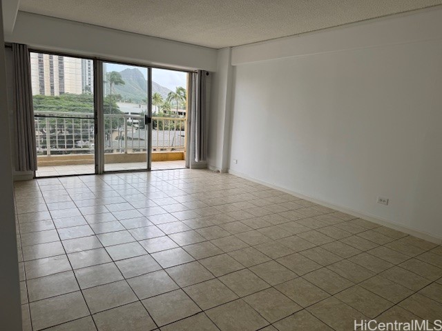 303 Liliuokalani Avenue 602