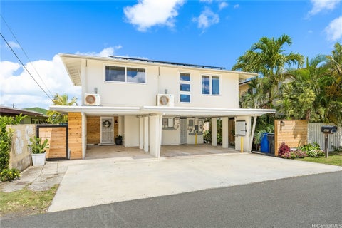 Photo of 426 Keaniani Street, Kailua, HI 96734 (MLS # 202617440)