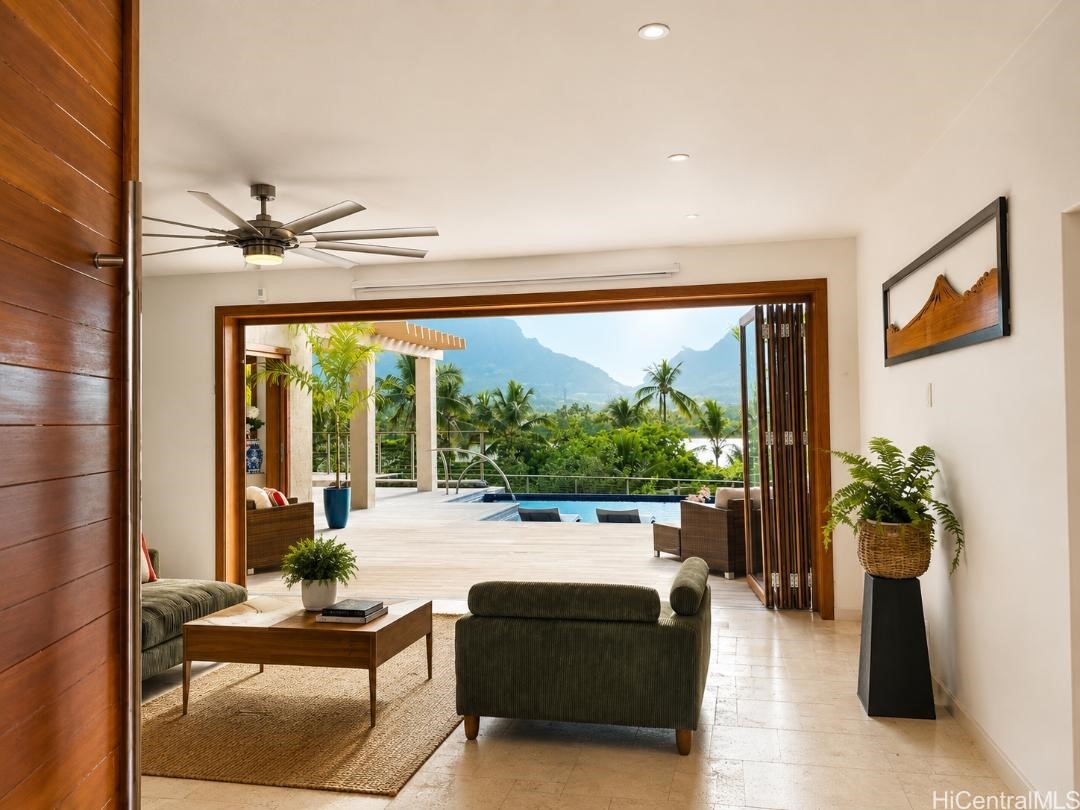 47-079 Lihikai Drive